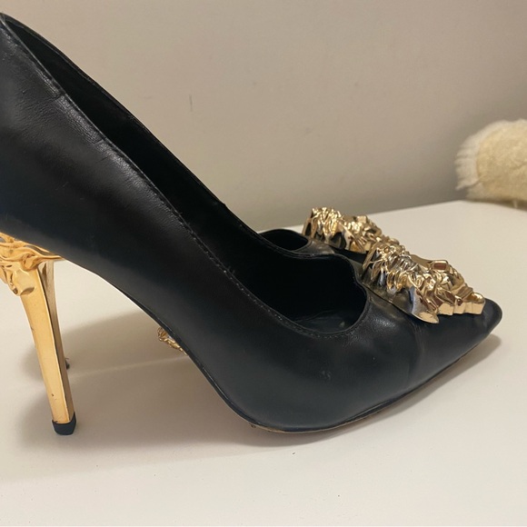 Versace Black Leather Medusa Head Pumps - Picture 3 of 8